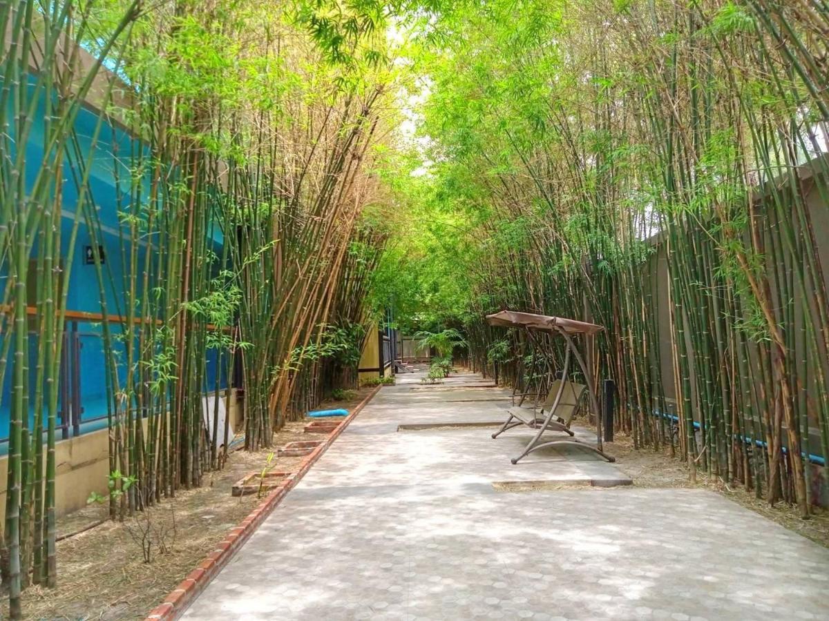 Beach Walk Boutique Resort Bangsaen Εξωτερικό φωτογραφία